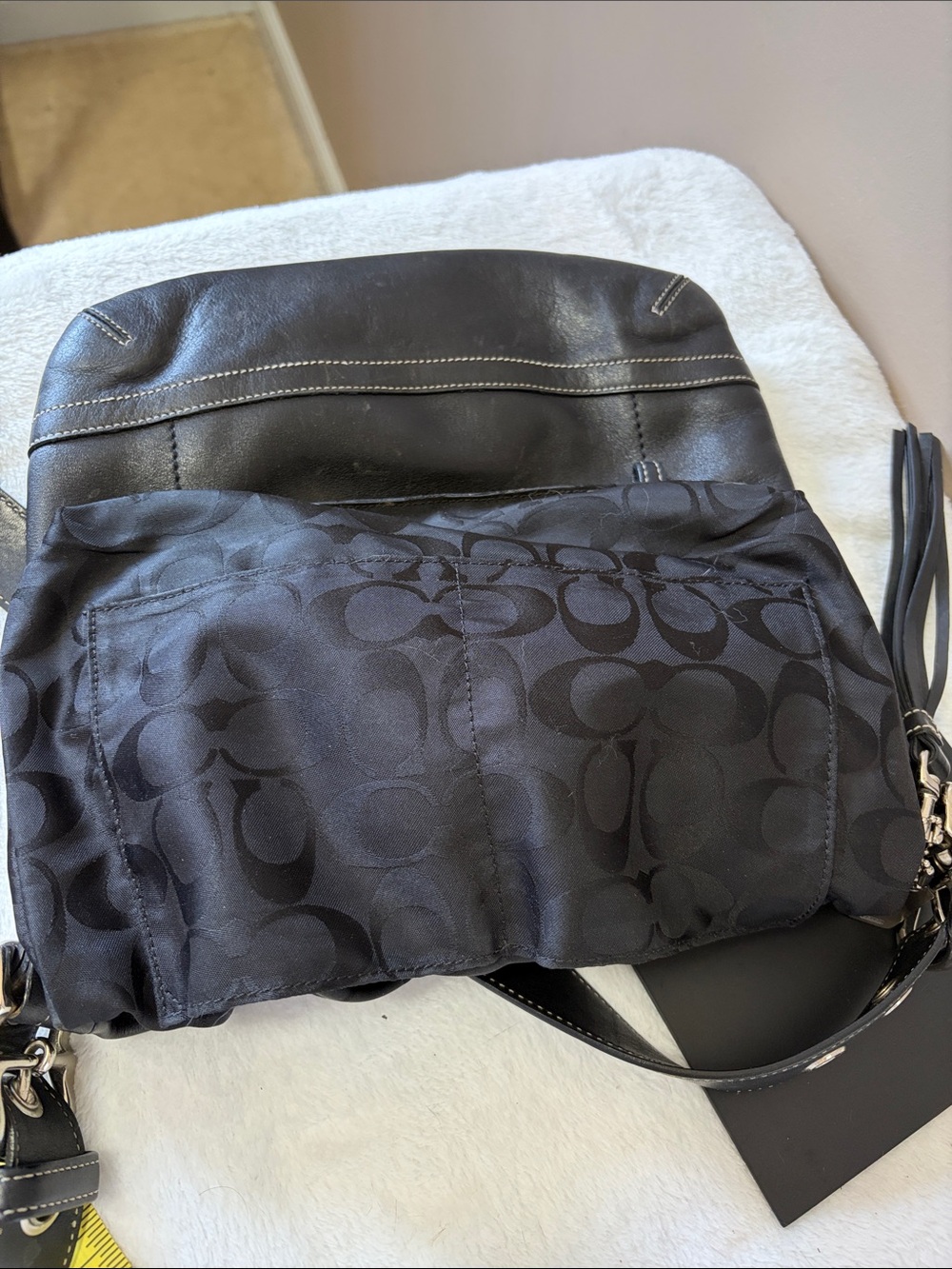 Coach Classic Black Leather Crossbody Shoulder Bag - Picture 16 of 16